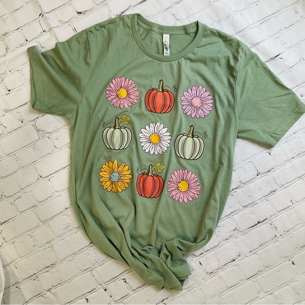 Fall Flowers and Pumpkins Tee